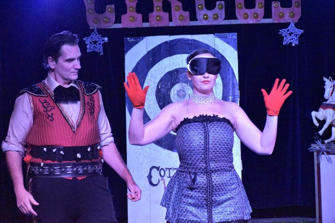 Cotzani and Wendy performance photo