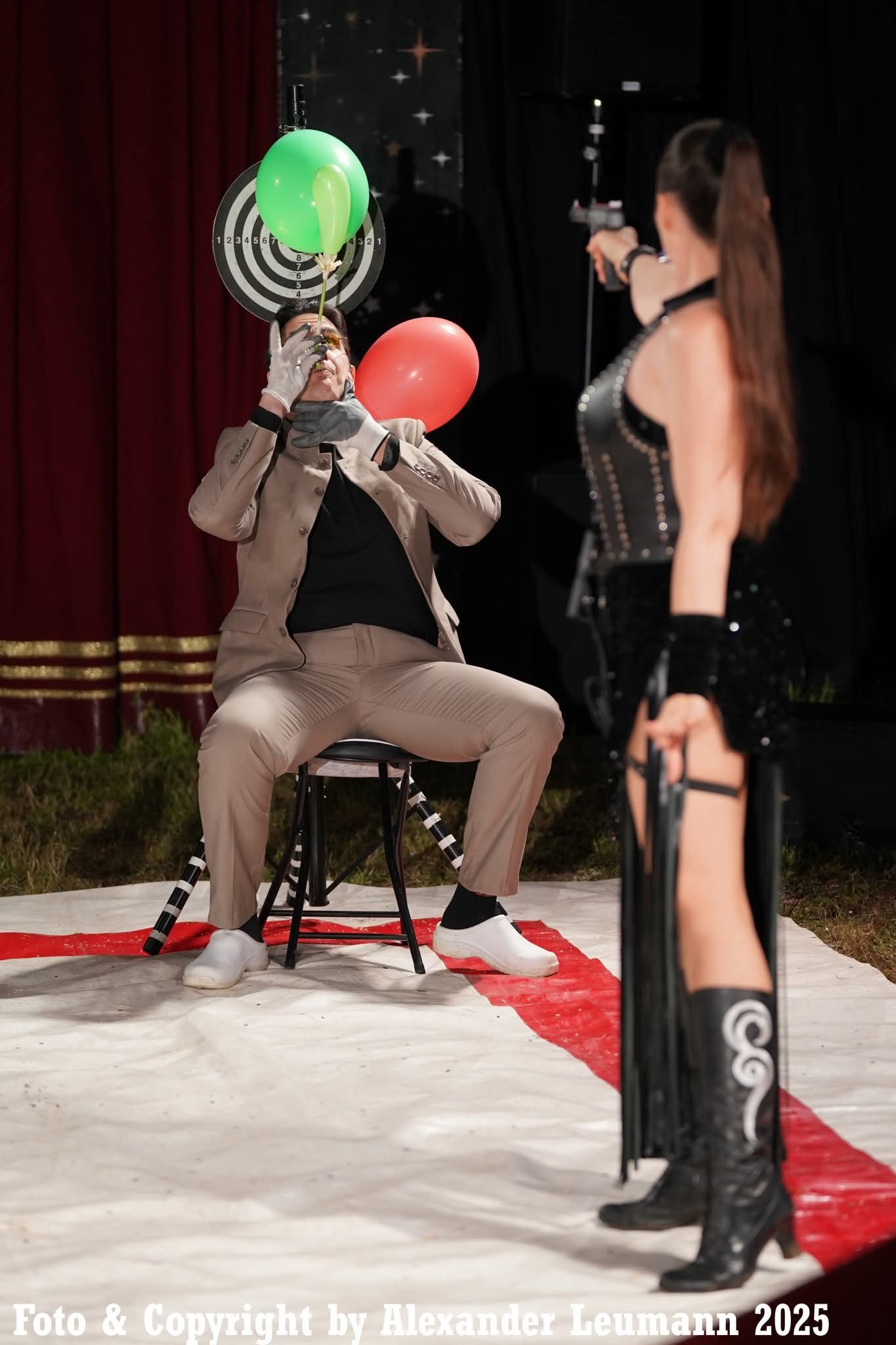 Cotzani and Wendy performance photo